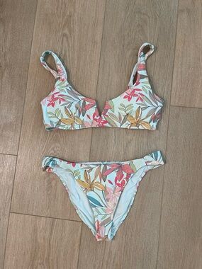 O'Neill Pastel Floral Bikini in Mint, Pink & Coral